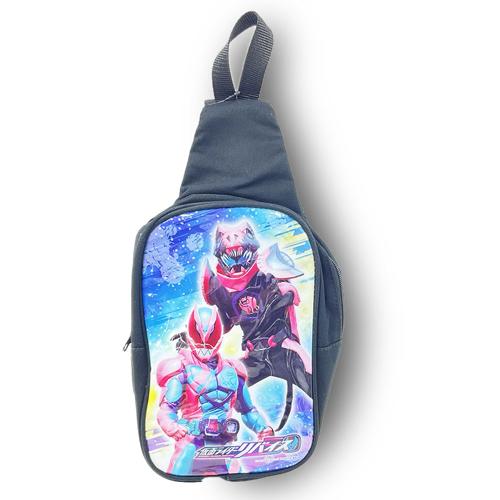 【A.ブラック】仮面ライダーリバイス ボディバッグ